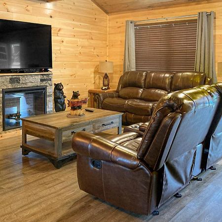 The Lazy Bear Villa Pigeon Forge Exterior foto