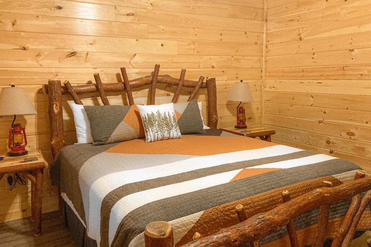The Lazy Bear Villa Pigeon Forge Exterior foto